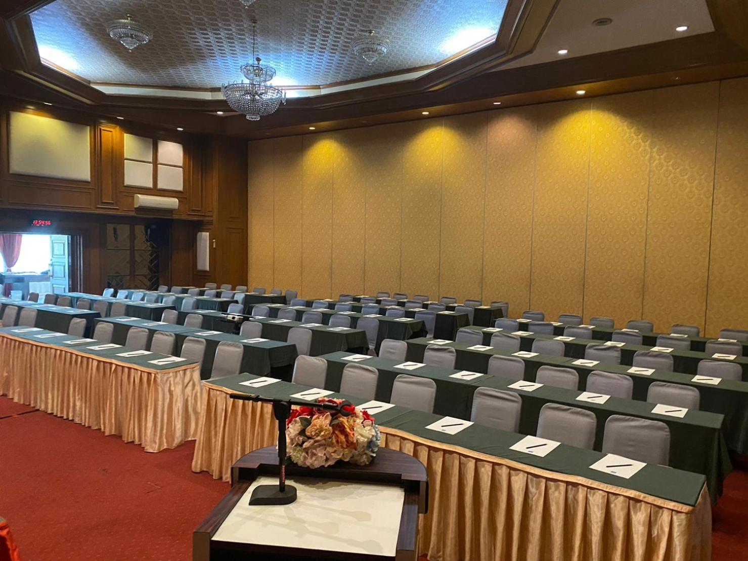 First Pacific Cirrus Hotel Pattaya Exterior photo