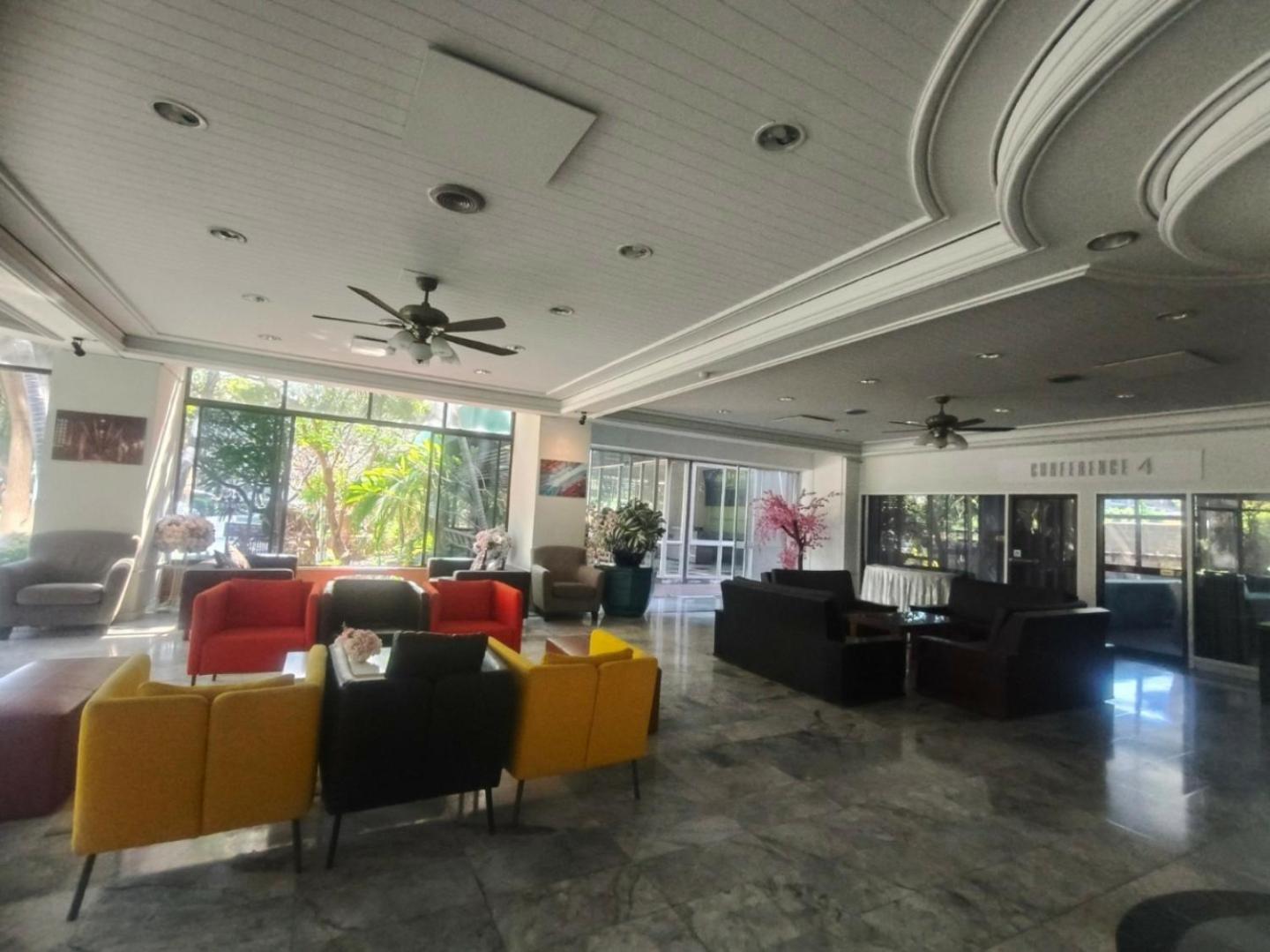 First Pacific Cirrus Hotel Pattaya Exterior photo